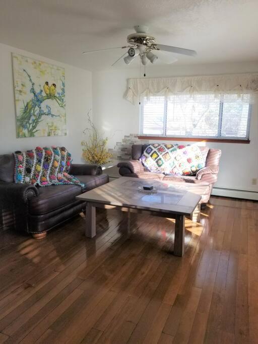 Your Home In Colorado Springs Bagian luar foto