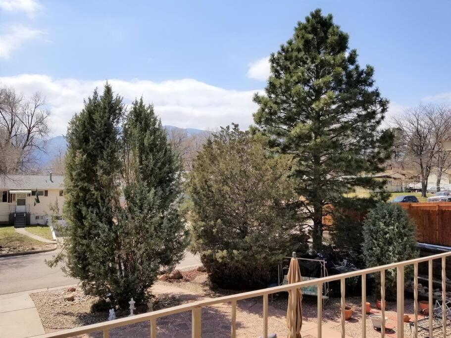 Your Home In Colorado Springs Bagian luar foto